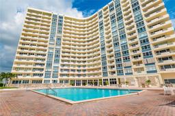 Picture of 3180 S Ocean Dr # 422, Hallandale Beach, FL 33009