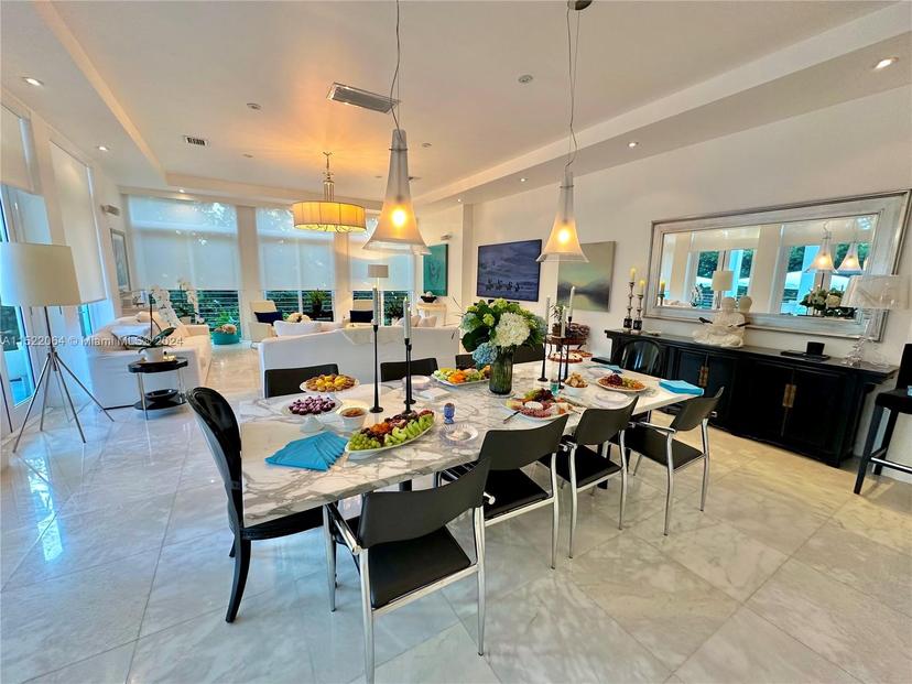 Picture of 736 Woodcrest Rd, Key Biscayne FL 33149