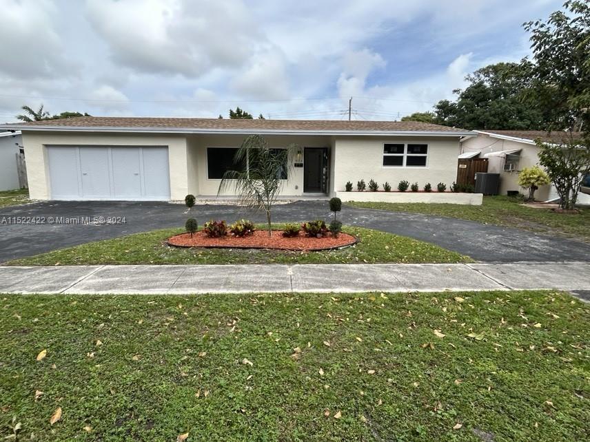 Picture of 801 S Highland Dr, Hollywood, FL 33021