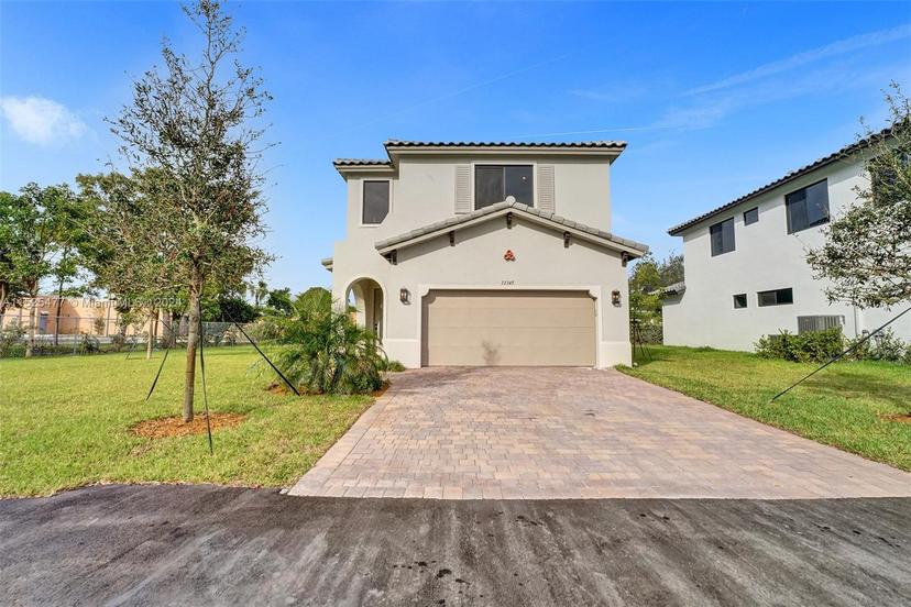 Picture of 13145 Addilyn Ct, Davie FL 33325