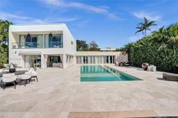 Picture of 660 S Mashta Dr, Key Biscayne, FL 33149