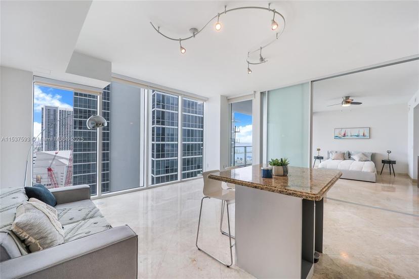 Picture of 1040 Biscayne Blvd # 1805, Miami FL 33132