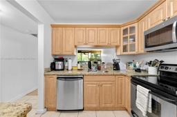 Picture of 10835 SW 112Th Ave # 314, Miami, FL 33176