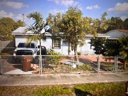 Picture of 625 E 28th St, Hialeah, FL 33013