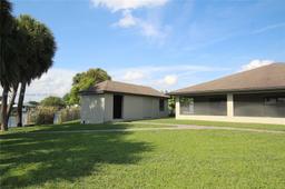 Picture of 1122 Oak Street, Bulkhead Ridge, FL 34974