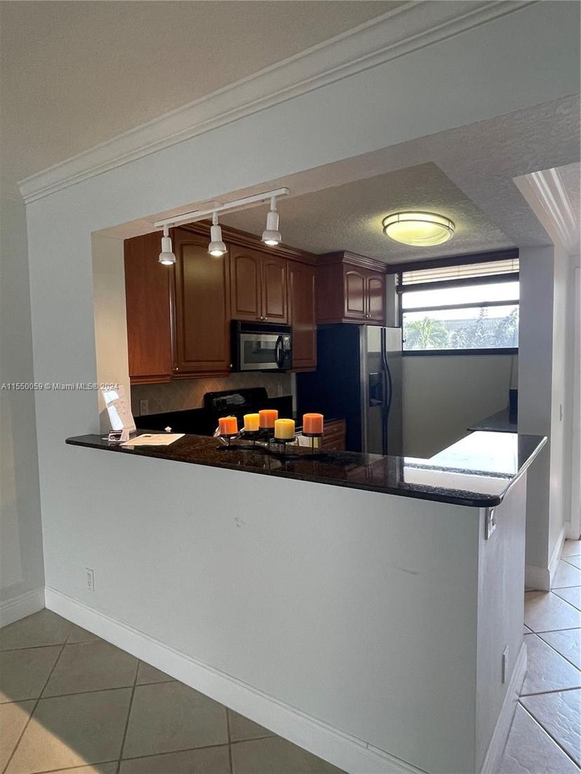 Picture of 110 Lake Emerald Dr # 203, Oakland Park FL 33309