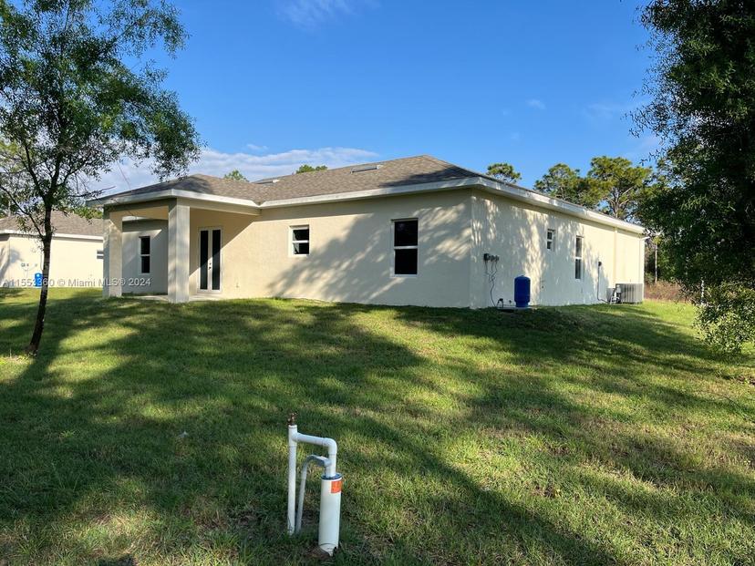 Picture of 1024 E Bagget St, Lehigh Acres FL 33974