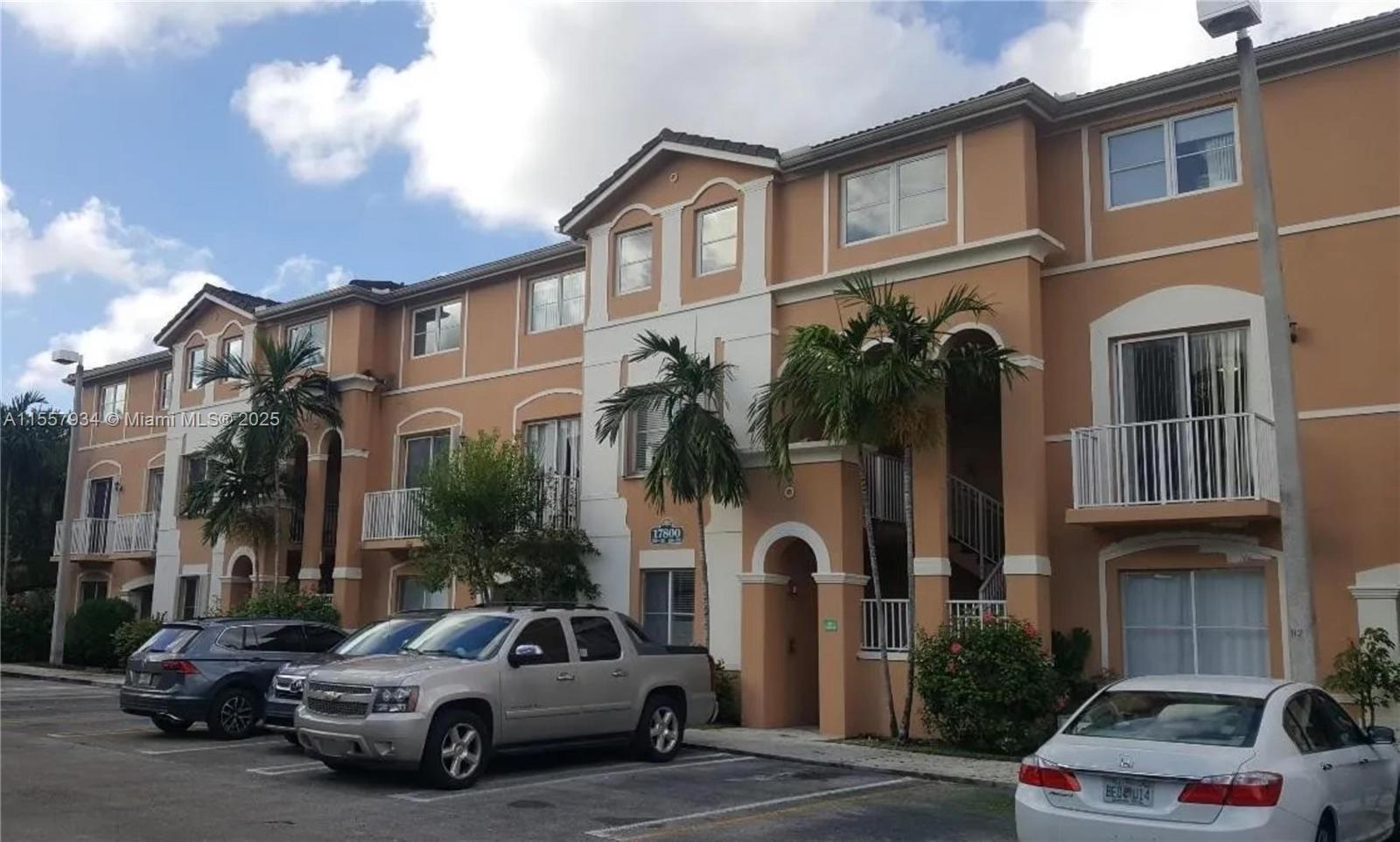 Picture of 17800 NW 73Rd Ave # 21, Hialeah, FL 33015