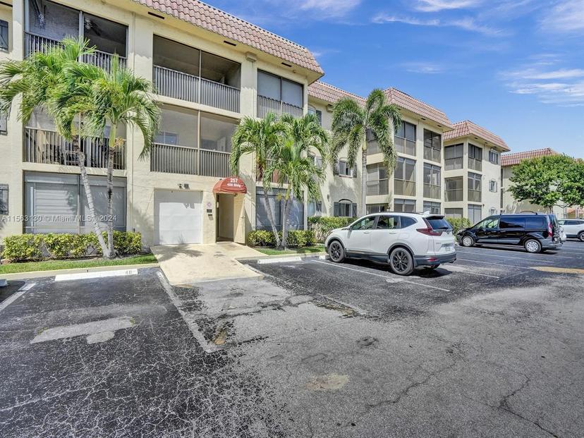 Picture of 257 S Cypress Rd # 410, Pompano Beach FL 33060