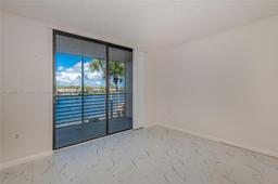 Picture of 1100 Colony Point Cir # 208, Pembroke Pines, FL 33026