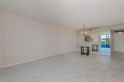 Picture of 1100 Colony Point Cir # 208, Pembroke Pines, FL 33026