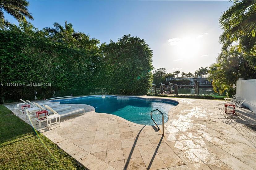 Picture of 6320 Allison Rd, Miami Beach FL 33141