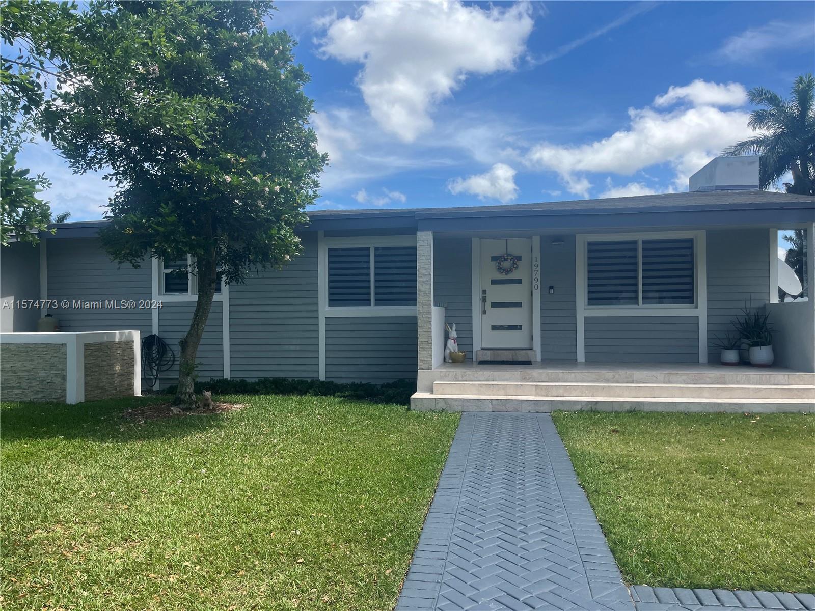 Picture of 19790 SW 242Nd St, Homestead, FL 33031