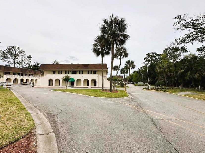 Picture of 1748 El Camino Rd # 6, Jacksonville FL 32216