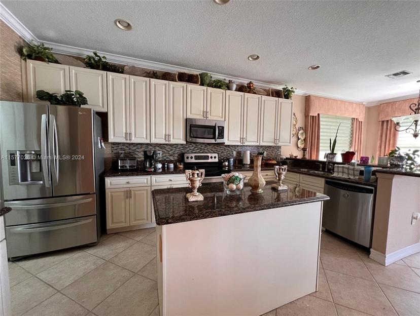 Picture of 113 Bella Vista Way, Royal Palm Beach FL 33411