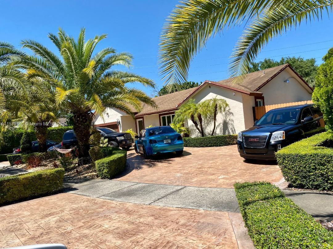 Picture of 1695 N Bluebird Ln N Bluebird Ln, Homestead, FL 33035