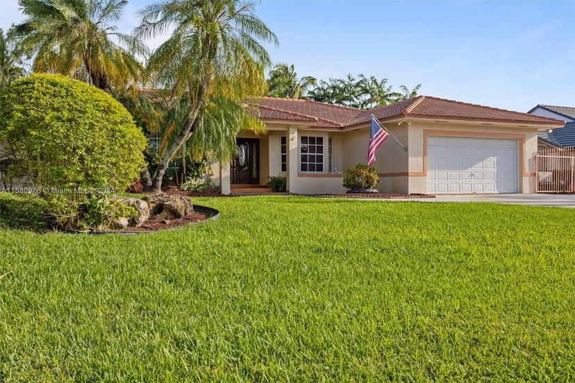 Picture of 10440 NW 131St St, Hialeah Gardens FL 33018