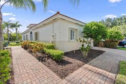 Picture of 2425 Windjammer Way, West Palm Beach, FL 33411