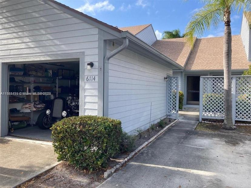 Picture of 6114 SE Georgetown Pl, Hobe Sound FL 33455