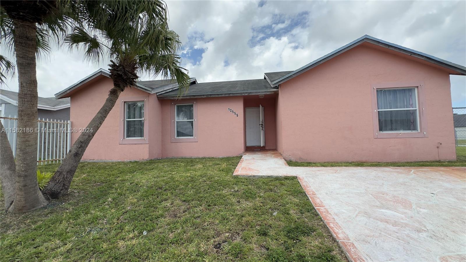 Picture of 12555 SW 211Th Ter, Miami, FL 33177