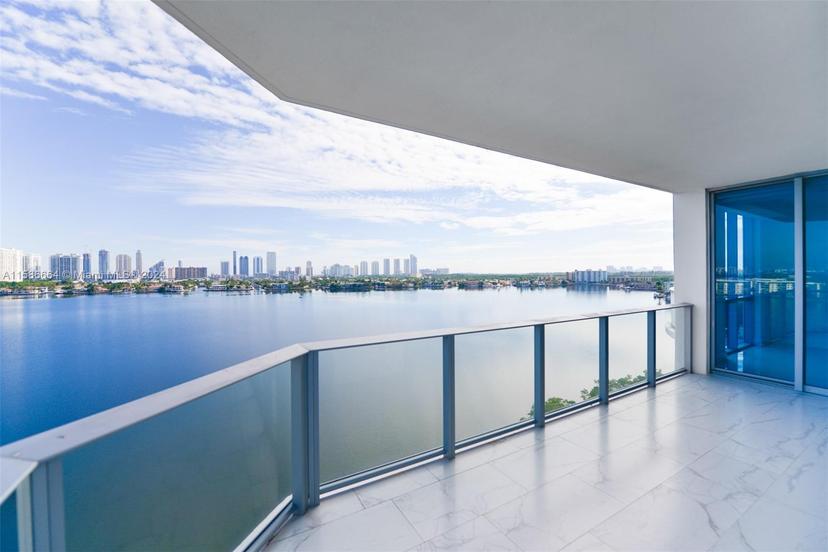 Picture of 17111 Biscayne Blvd # 1009, North Miami Beach FL 33160