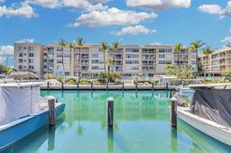 Picture of 88500 Overseas Hwy # 424, Plantation Key, FL 33070