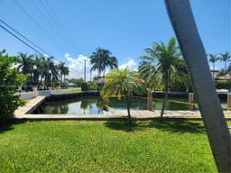 Picture of 536 Hibiscus Dr, Hallandale Beach, FL 33009