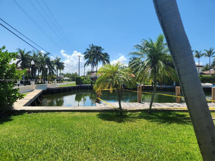 Picture of 536 Hibiscus Dr, Hallandale Beach FL 33009