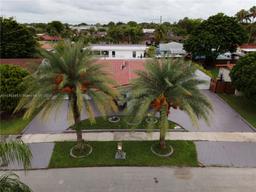 Picture of 12930 SW 83Rd St, Kendall, FL 33183