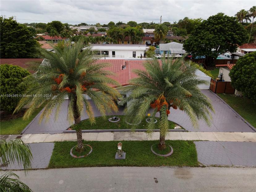 Picture of 12930 SW 83Rd St, Kendall FL 33183