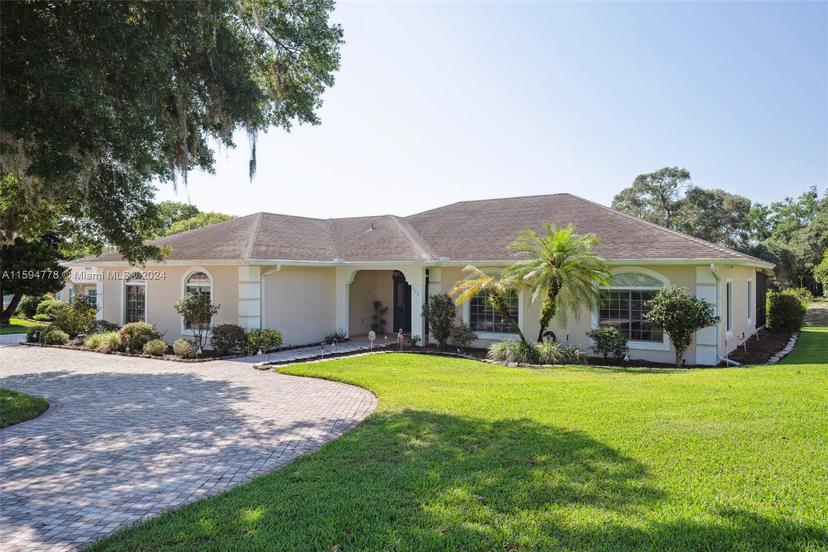 Picture of 117 Fairway Dr, Other City - In The State Of Florida FL 33844