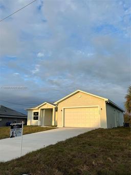 Picture of 1062 Jay Ct, La Belle, FL 33935