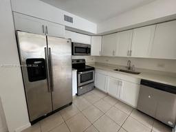 Picture of 3690 N 56Th Ave # 902, Hollywood, FL 33021