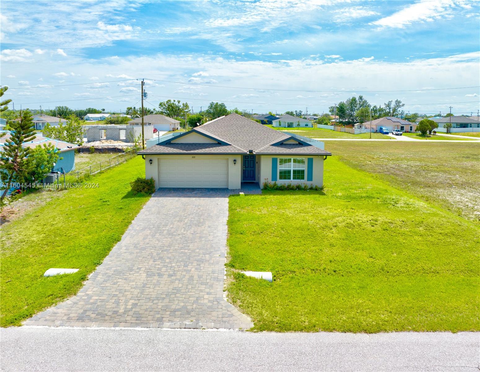 Picture of 2119 NE 6Th Pl, Cape Coral, FL 33909