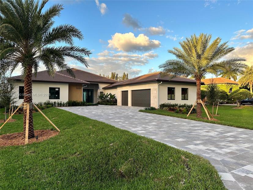 Picture of 12231 SW 2Nd St, Plantation FL 33325