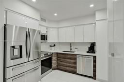 Picture of 500 Bayview Dr # 1924, Sunny Isles Beach, FL 33160