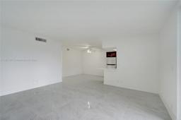 Picture of 8404 W Sample Rd # 137, Coral Springs, FL 33065