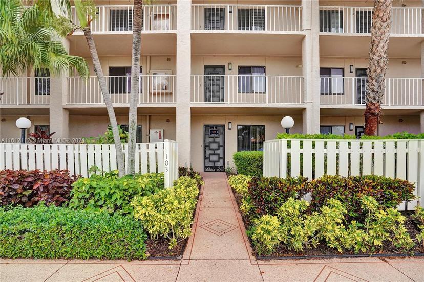 Picture of 6241 Pointe Regal Cir # 103, Delray Beach FL 33484