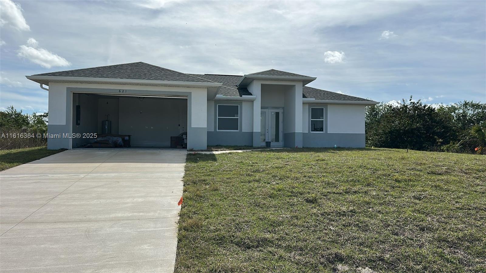 Picture of 621 Olympia, La Belle, FL 33935