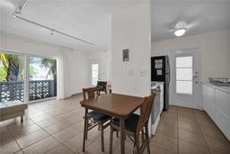 Picture of 350 Collins Ave # 212, Miami Beach, FL 33139