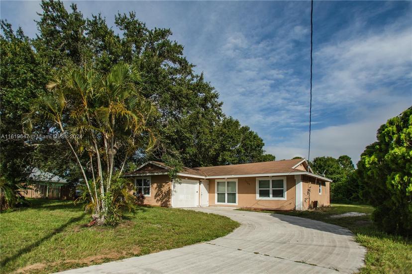 Picture of 1702 SW Boeing St, Port St. Lucie FL 34953