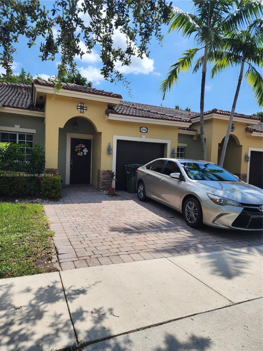 Picture of 1239 NE 32Nd Ter # 1239, Homestead, FL 33033