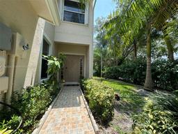 Picture of 110 Crosswinds Dr, Green Acres, FL 33413