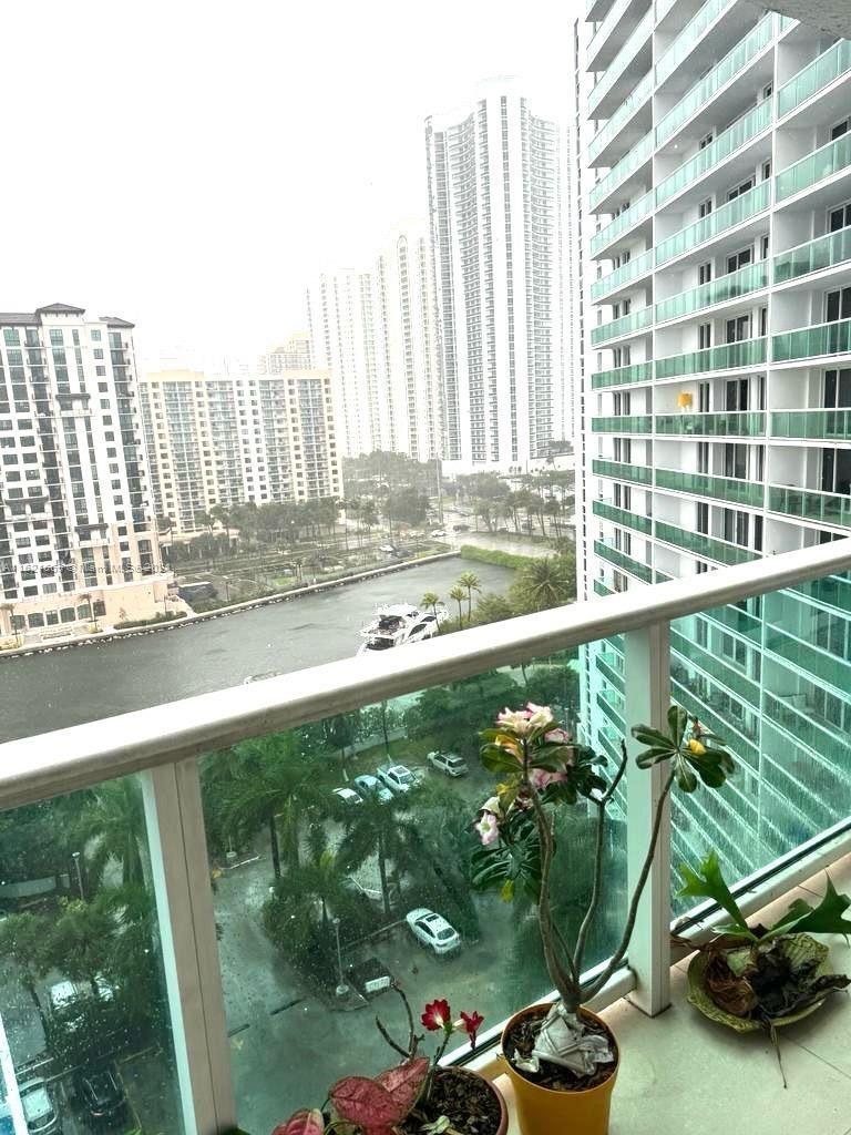 Picture of 100 Bayview Dr # 1230, Sunny Isles Beach FL 33160