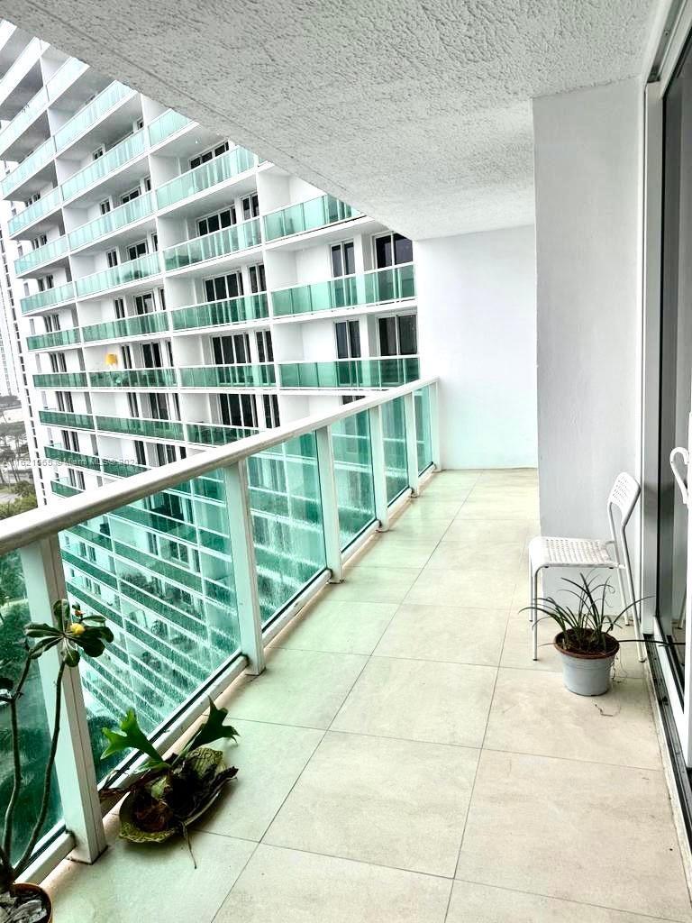 Picture of 100 Bayview Dr # 1230, Sunny Isles Beach FL 33160