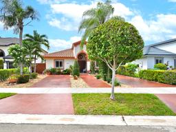 Picture of 8910 NW 153Rd Ter, Miami Lakes, FL 33018