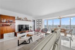 Picture of 11111 Biscayne Blvd # 19G, Miami, FL 33181