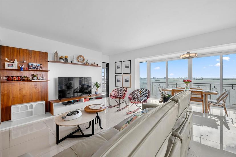 Picture of 11111 Biscayne Blvd # 19G, Miami FL 33181