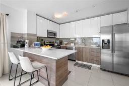 Picture of 11111 Biscayne Blvd # 19G, Miami, FL 33181