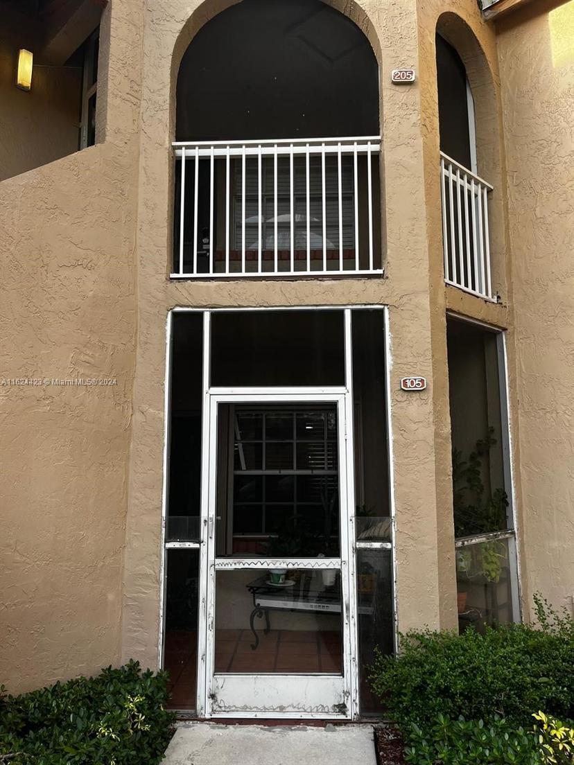 Picture of 8842 SW 3Rd St # 105, Pembroke Pines FL 33025